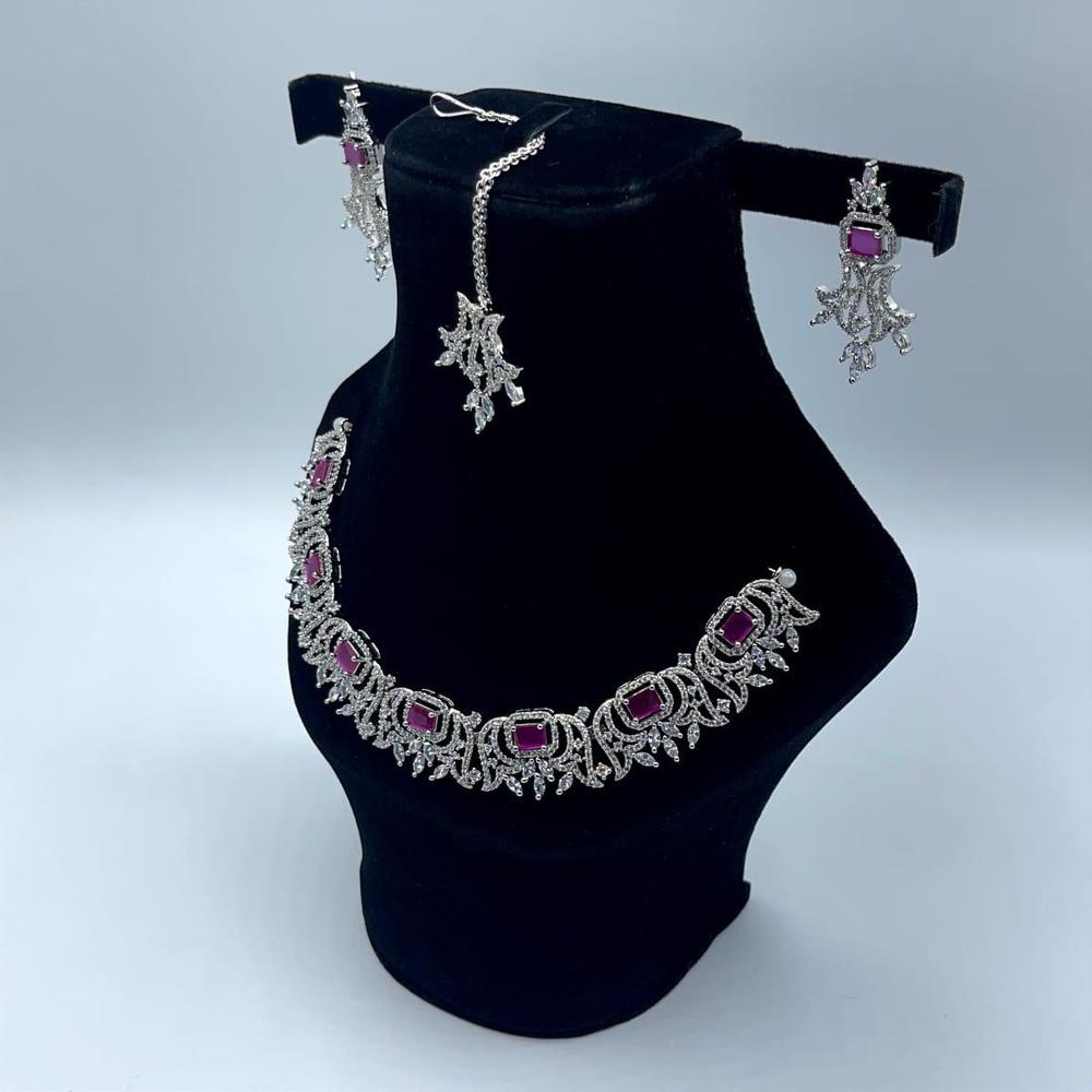 Sliver Plated Neckless Pink Stones